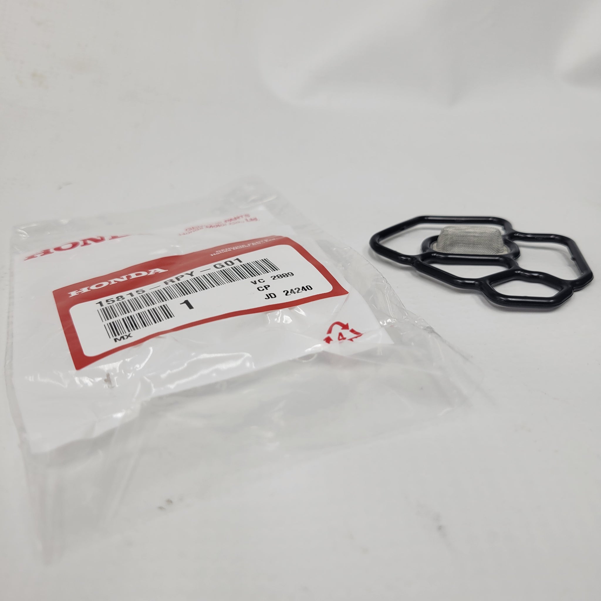 Honda OEM Filter Spool Valve - 2017-2021 Civic Type R FK8 – United ...